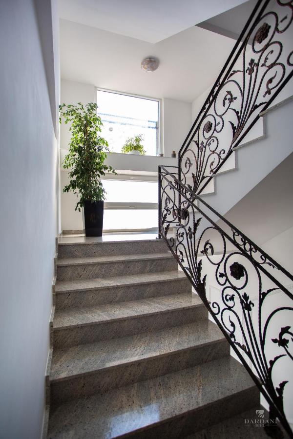 Hotel Dardani Titova Mitrovica Exterior photo